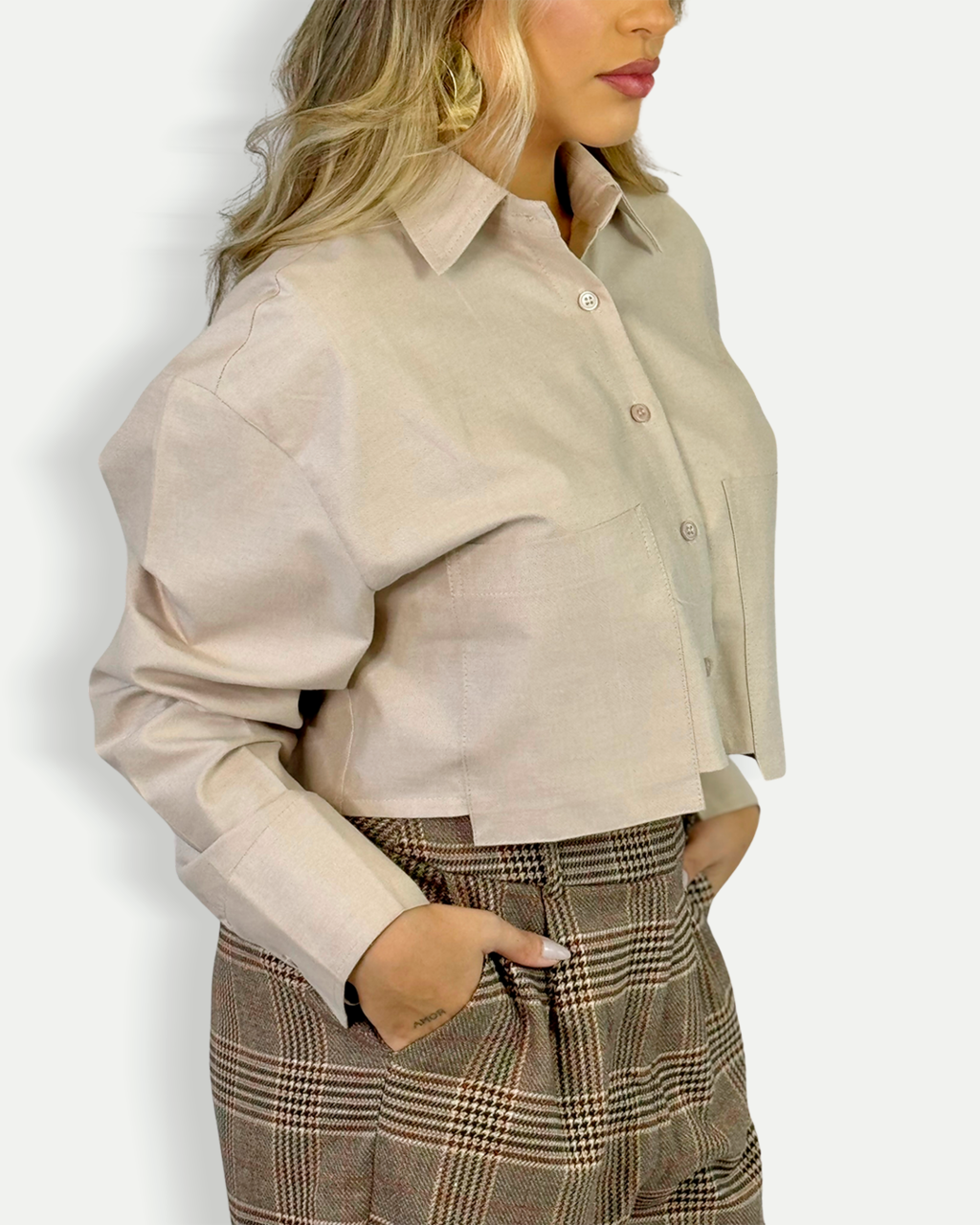 Camisa Cropped Bolsos Alfaiataria